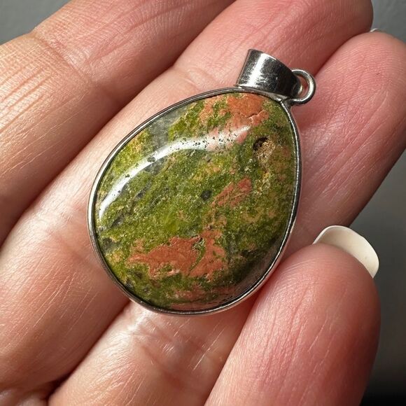 SALE! Genuine Unakite Jasper teardrop pendant! - Picture 11 of 11
